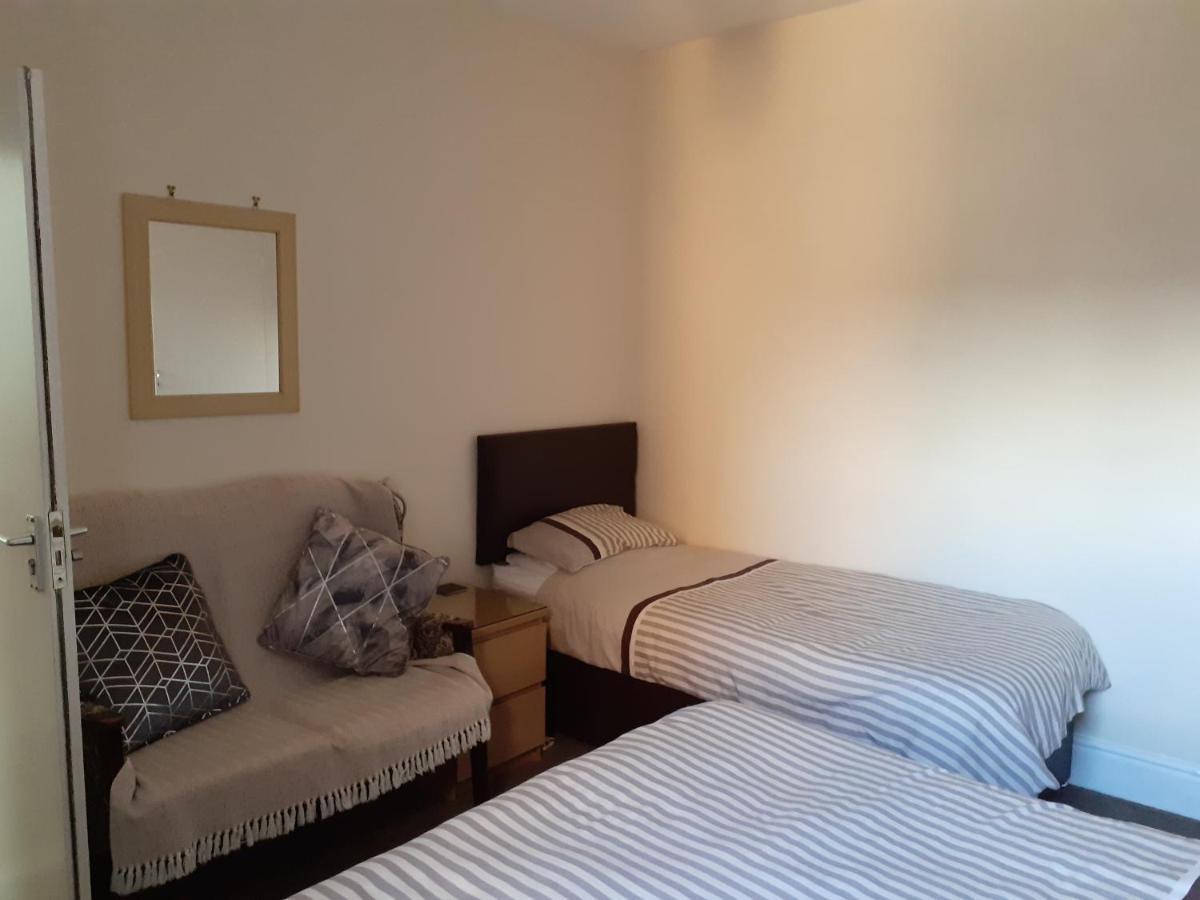 Guest house Brightwater Family For Up To 3 People With Shared Facilities *